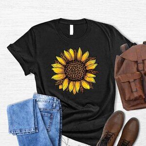 Leopard Sunflower Floral Animal Print Nature Graphic T-Shirt